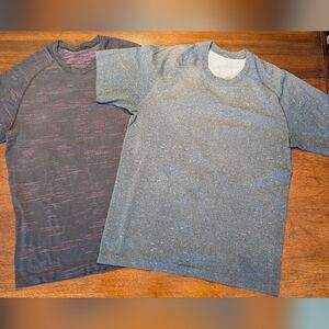 Set of Two Lululemon Men's T-Shirts in Gray and Black
